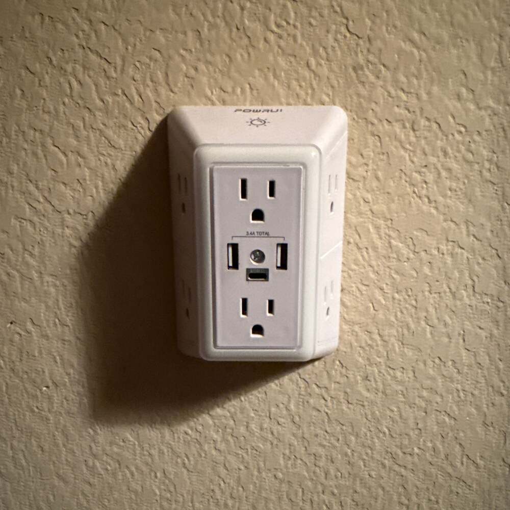 USB Wall Charger, 6-Outlet Extender with 3 USB Ports